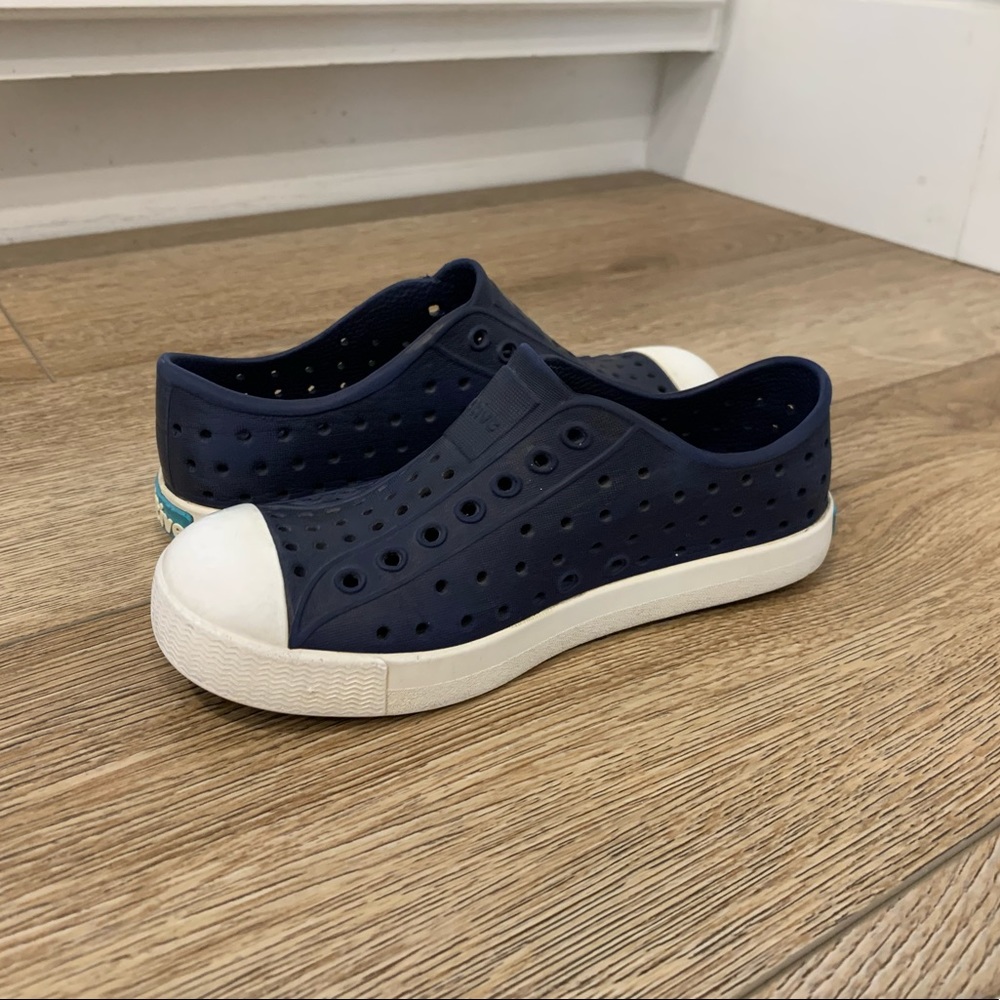 Navy Native Kids Shoes Size 12